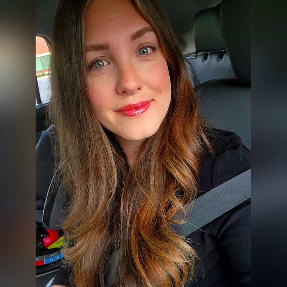 Meet your Posher, Tania